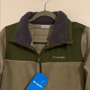 SOLD. Columbia Sawyer Rapids Fleece